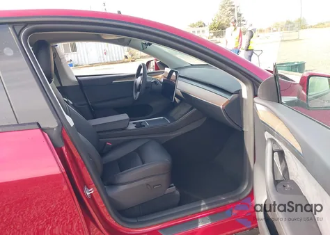 2024 Tesla Model Y Performance Dual Motor All-Wheel Drive from USA, damaged, VIN 7SAYGDEF9RF079267